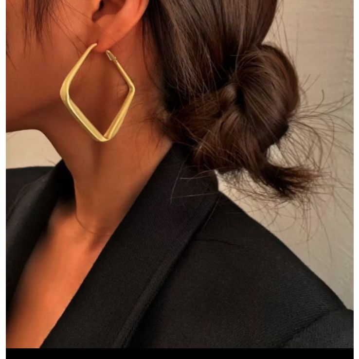 BrBrinco Dourado Brinco Feminino CodT20 Acessório Feminino Elegante e Chiques Mulheres Estilosas Brinco Dourado Arg