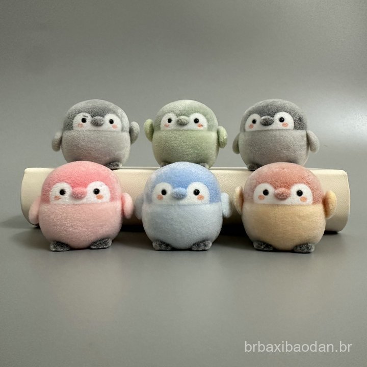 Figura autêntica solta do SEGA Positive Energy Penguin, com articulações móveis, versão flocada.