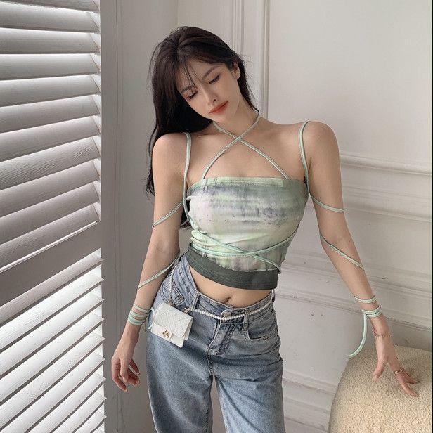 [Novo estilo sazonal] Camisola estilo menina quente Tie-Dye Halterneck roupa externa Slim fit curto puro desejo tubo Top