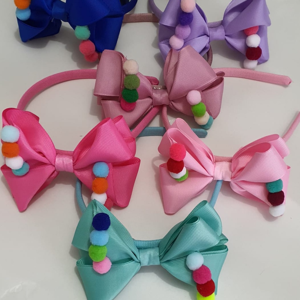 Arco/Tiara de Laço Infantil De Pom Pom para Cabelo De Menina. (Super Elegante e Delicado)