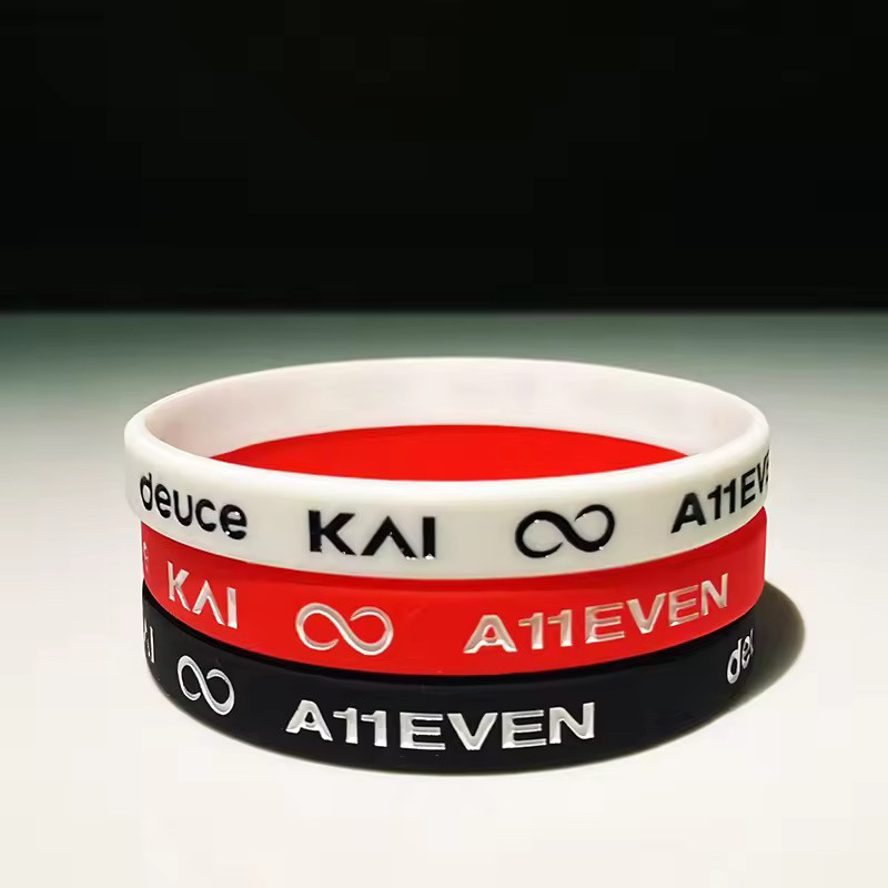US8ACC Kelly Irving Mesmo Estilo PE Player Versão Slim Preto Branco Vermelho Girassol Basquete Esportes Pulseira de Sili