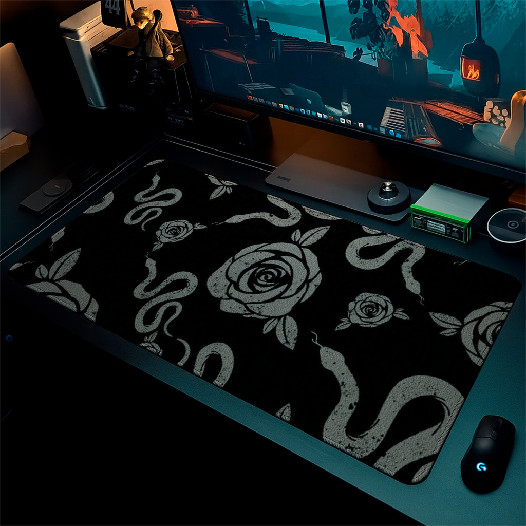 MousePad Gamer Speed Liso Confortavel Com Bordas Costuradas E Base Antiderrapante Com Estampa TryHard Snake And Roses
