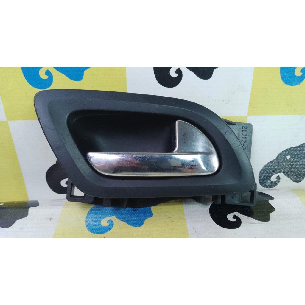 Maçaneta Interna Traseira Direita Peugeot 308 2012 13