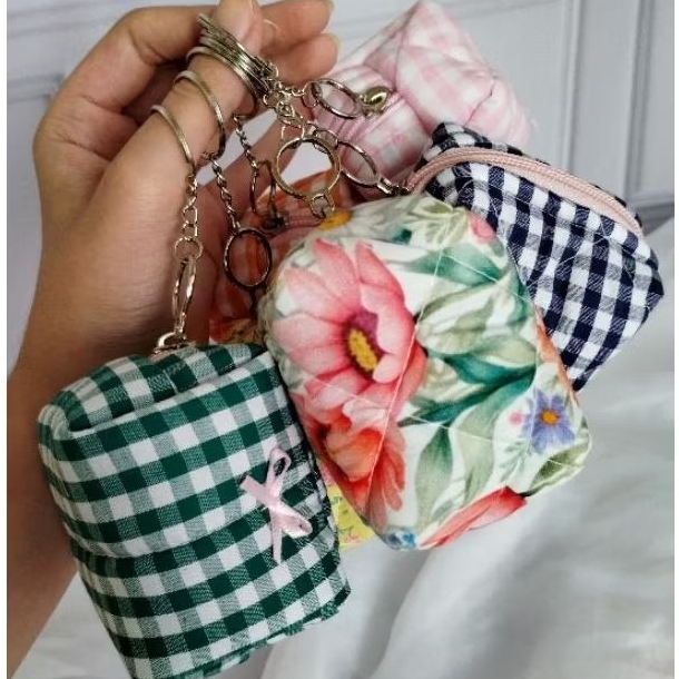 Mini nécessaire Chaveirinho box, Porta moedas, batom, chaves, pen drive, essenciais