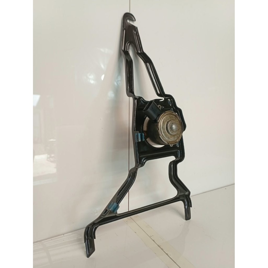 Suporte Da Ventoinha Do Radiador Peugeot 106 91-96