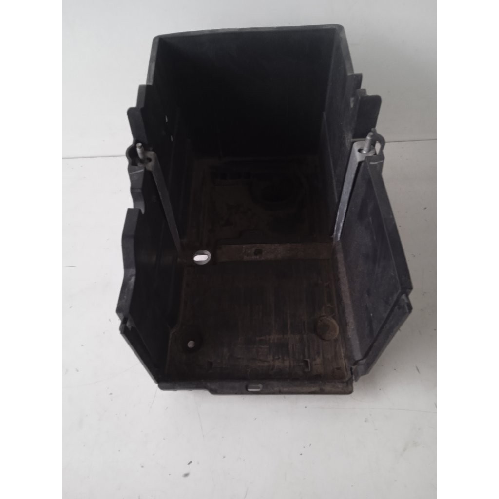Base Suporte da Bateria Ford Focus Hatch 2014-17  1.6