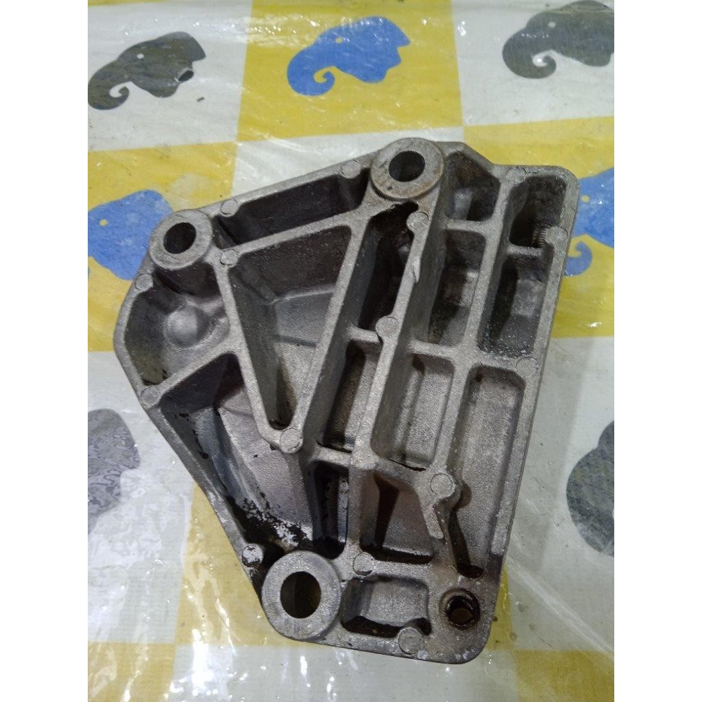Suporte Compressor Ar Condicionado Stilo 2006 1.8 16v