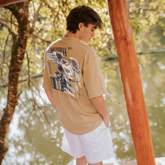 Camiseta Over Premium StreetWear - Malha Encorpada, Gola Reforçada, Costura Dupla