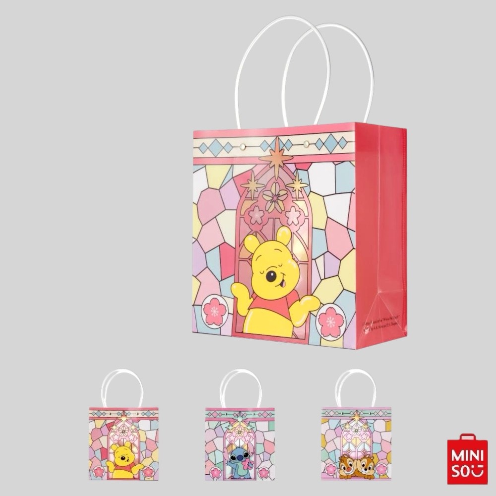 SACOLA DE PLÁSTICO IMITANDO VITRAL PARA PRESENTE MÉDIA COM ALÇA DUPLA DE PLÁSTICO DISNEY URSINHO POOH STITCH TICO E TECO