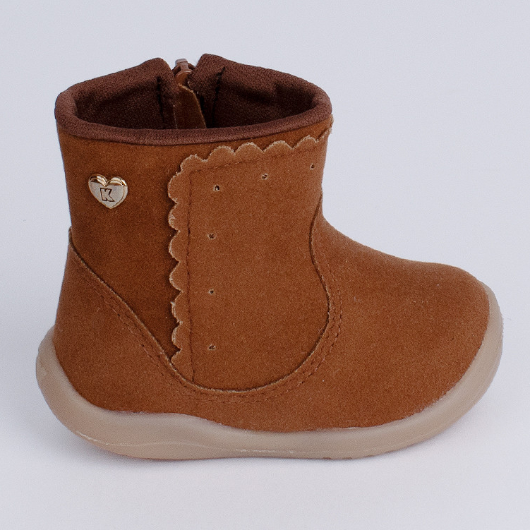 Bota Infantil Menina Kidy Baby Soft Moda Boho Marrom Cano Médio Delicada Antiderrapante Confortável