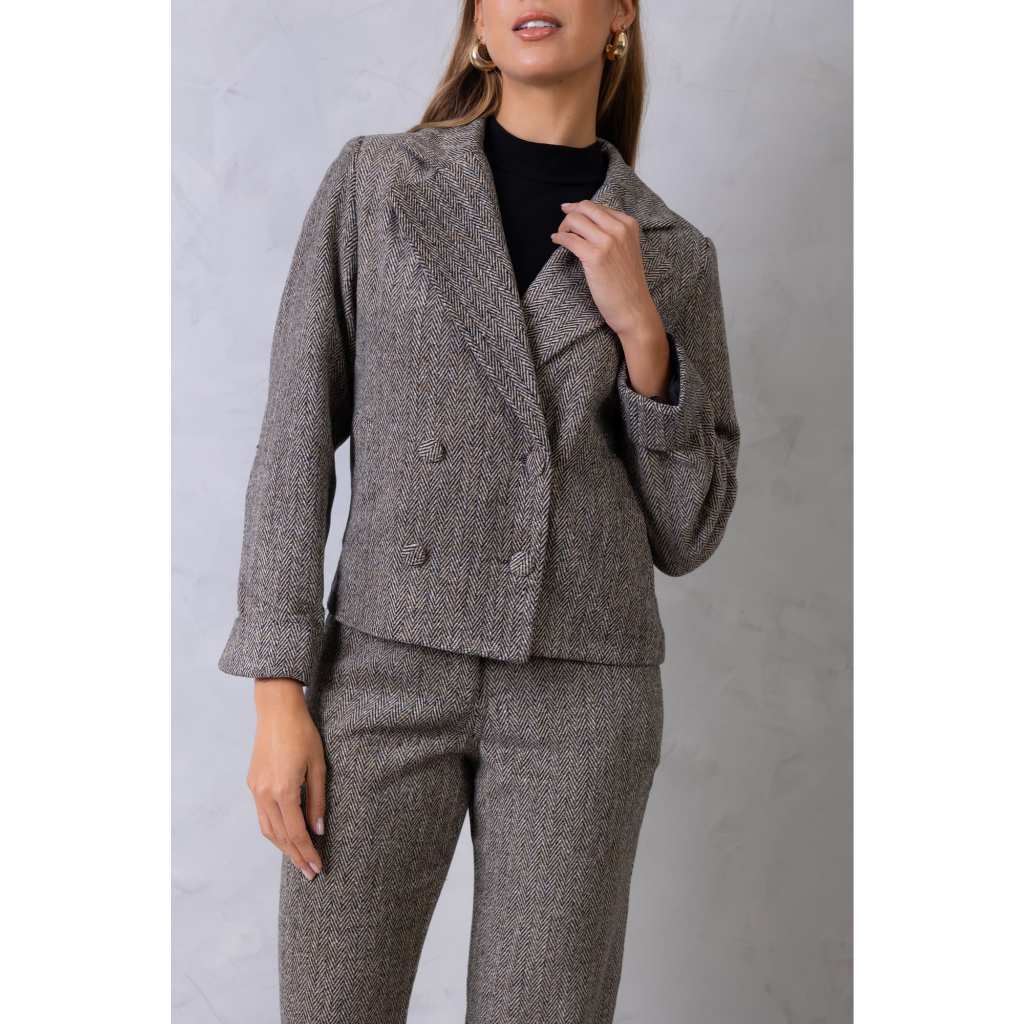 Blazer Feminino Tweed Botões Duplos Slim e Plus Size Social Tendencia Elegante Patricinha Com Bolsos