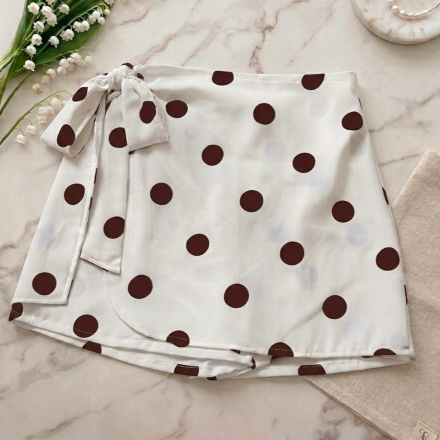 Short Saia Feminina Poá De Bolinha Cintura Alta com Elástico Amarração Laço Tecido Leve Tendencia Moda Primavera Verão