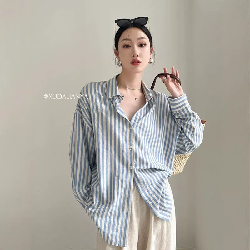 Relaxed and casual loose-fitting striped lightweight mid-length sun-protective shirt cardigan jacket for women in spring