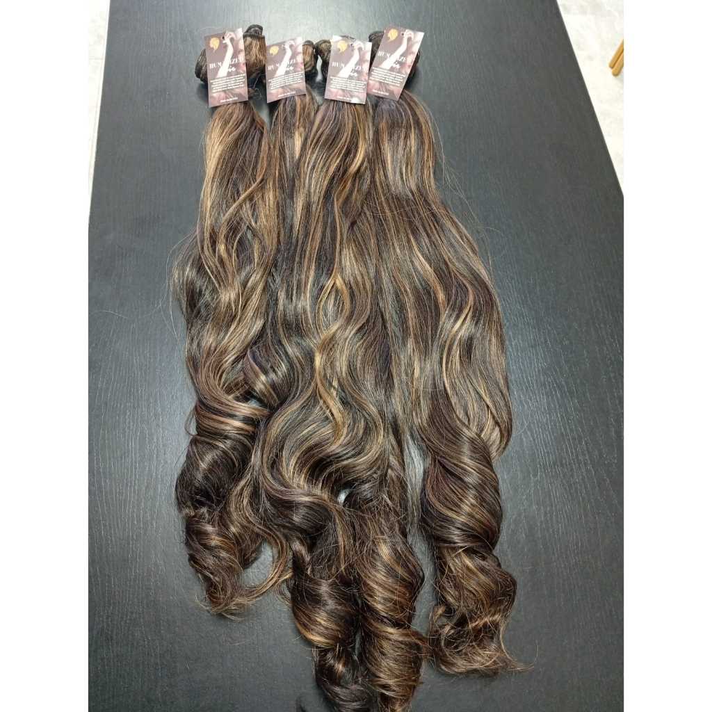 Aplique de Cabelo Fibra Russa Tela Semi Humano Natural 70cm Ondulado Morena Iluminada
