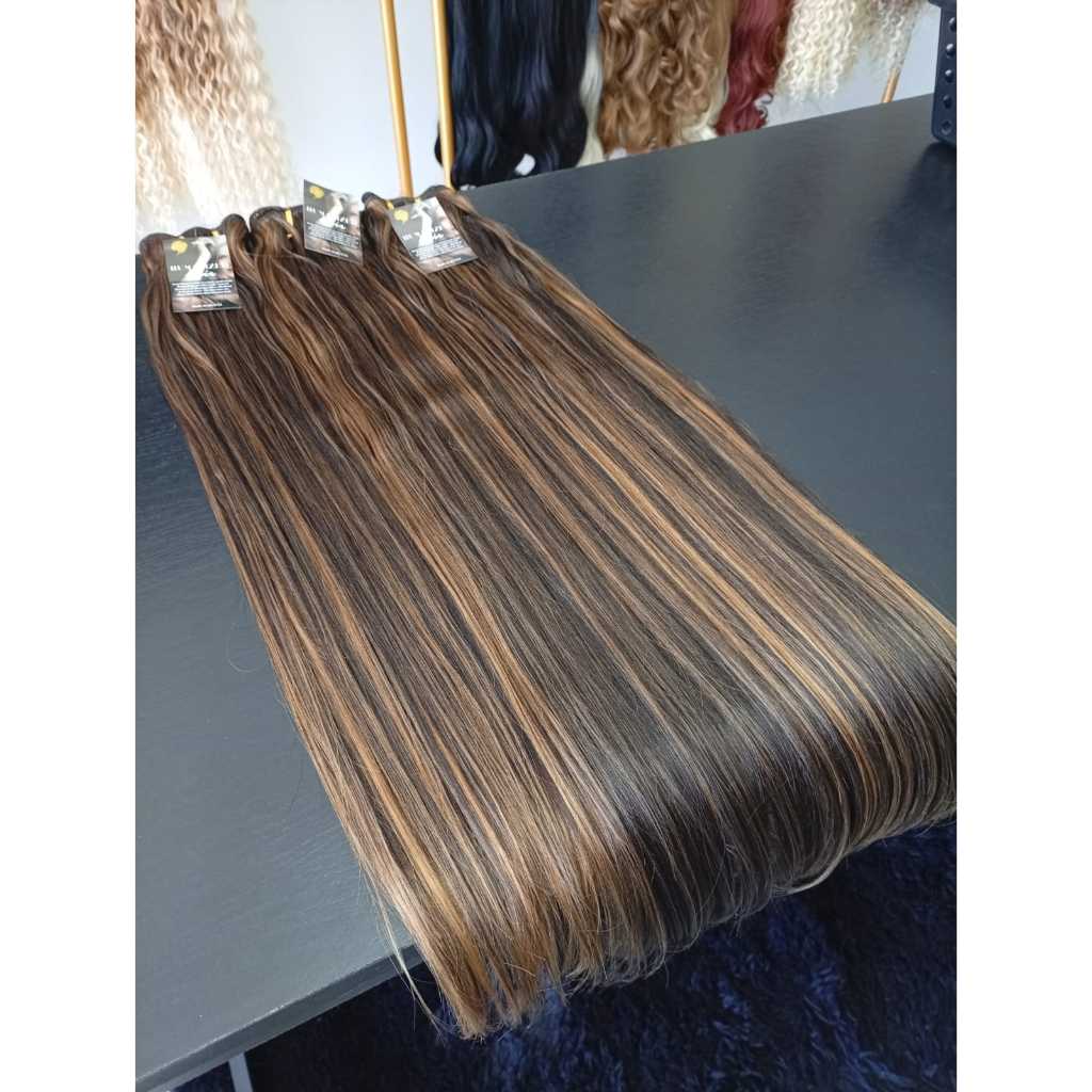 Aplique de Cabelo Fibra Russa Tela Semi Humano Natural 70cm Liso Morena Iluminada