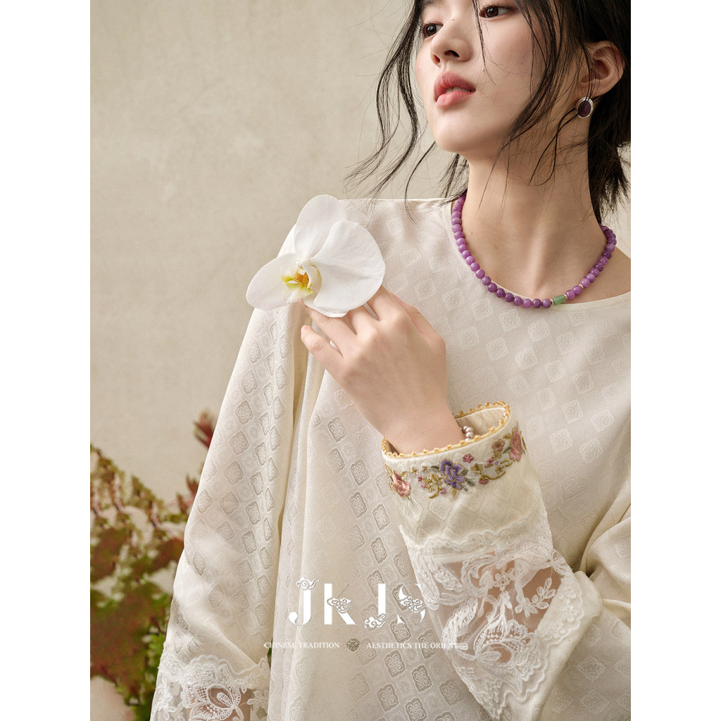 JKJS [Qiyun Warm] Novo estilo chinês filamento Jacquard camisa bordada pequena camisa início da primavera roupas feminin