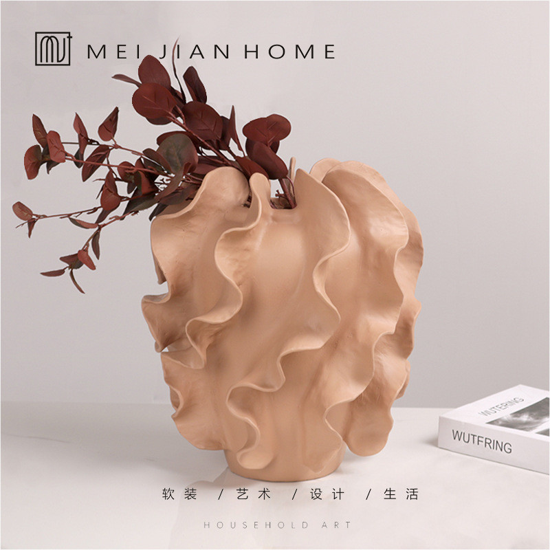 Modern Light Luxury Vase and Flower Container for Model Room Living Room Decoration, Creative Artwork