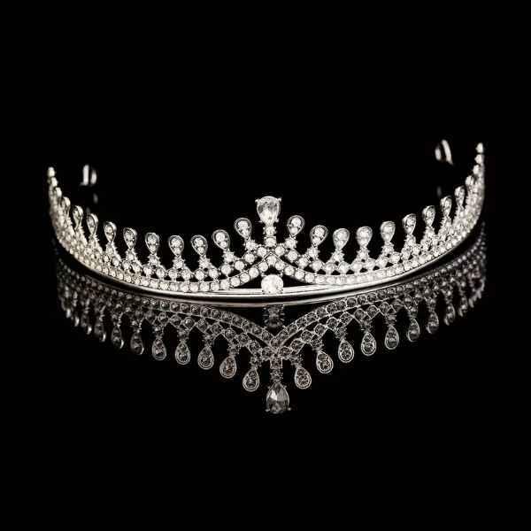 Coroa Tiara Nupcial Brilho Elegante PRATA - Coroa Luxuosa de Liga de Zinco com Detalhes de Vidro para Casamentos