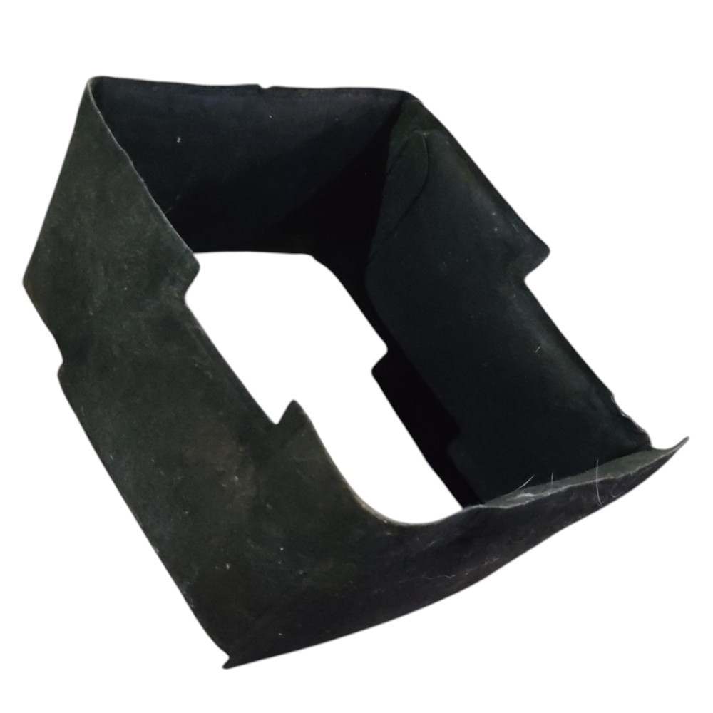 Capa Proteção Isolador Bateria Toyota Etios Hatch 2013 2014 2015 2016 2017 2018 Capa Proteção Isolador Bateria Original