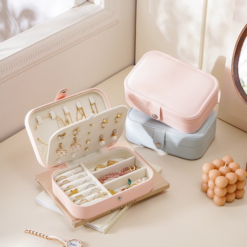Caixa organizadora em tons pastel ideal para guardar joias  cosméticos  cc de transportar em viagens