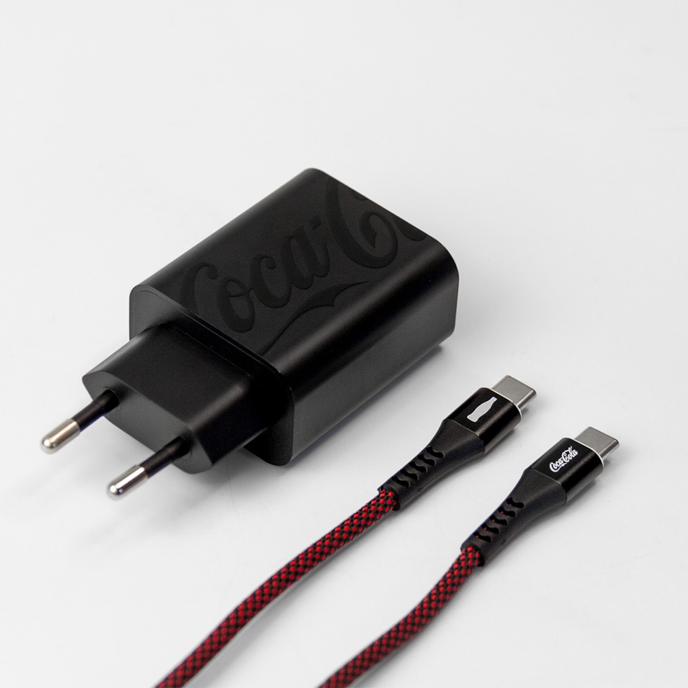 Kit de Carregamento USB-C 20W Preto | Coca-Cola