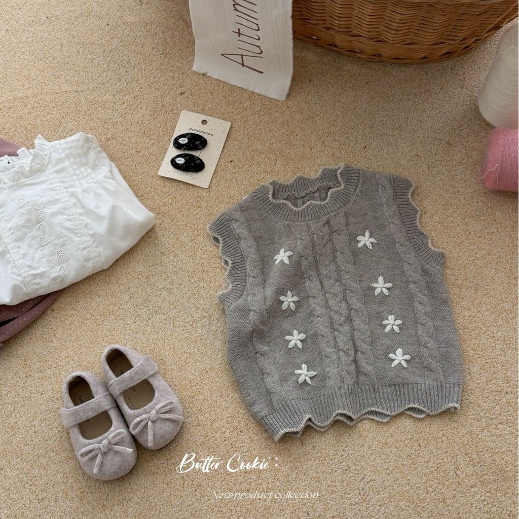 Outono novo estilo meninas bordado flor malha colete crianças bebê renda Casual em torno do pescoço sem mangas camisola