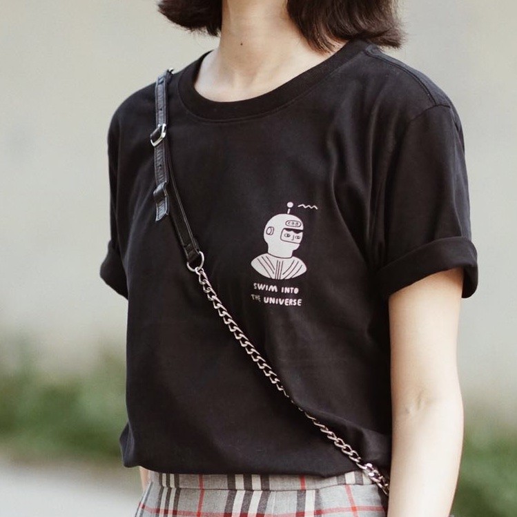 Roaming universo circo menino banda coreano Designer lado branco conjunta camiseta astronauta dos desenhos animados das