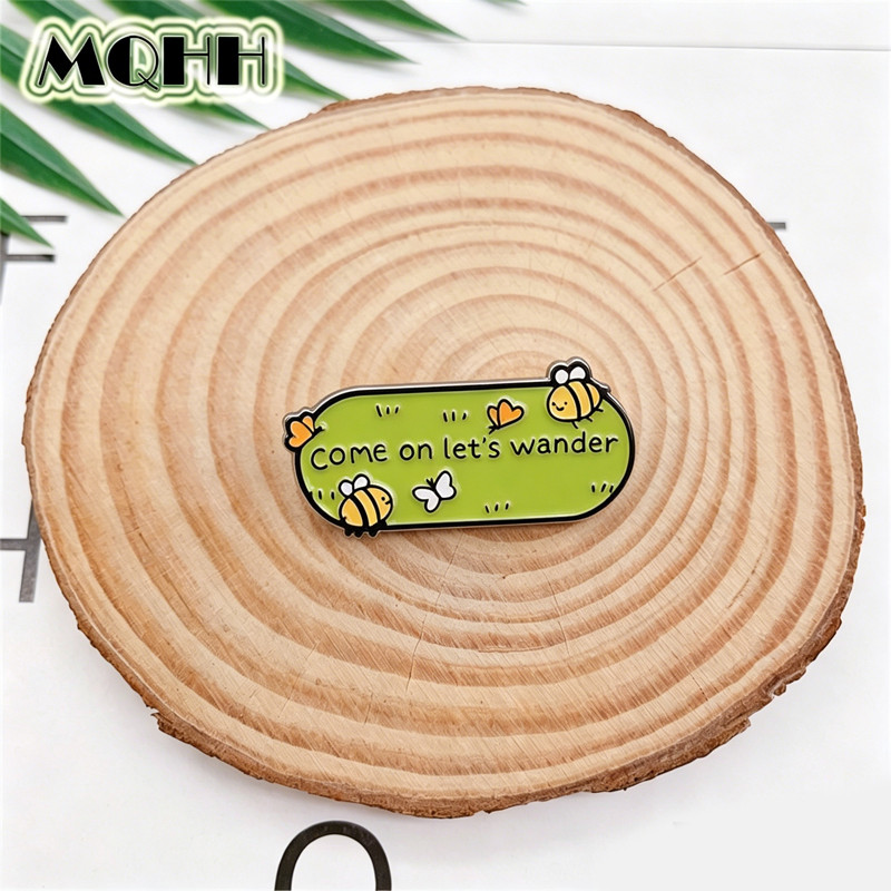 Primavera abelha Roaming tema broche coração borboleta abelha liga geométrica crachá pino mochila acessórios jóias