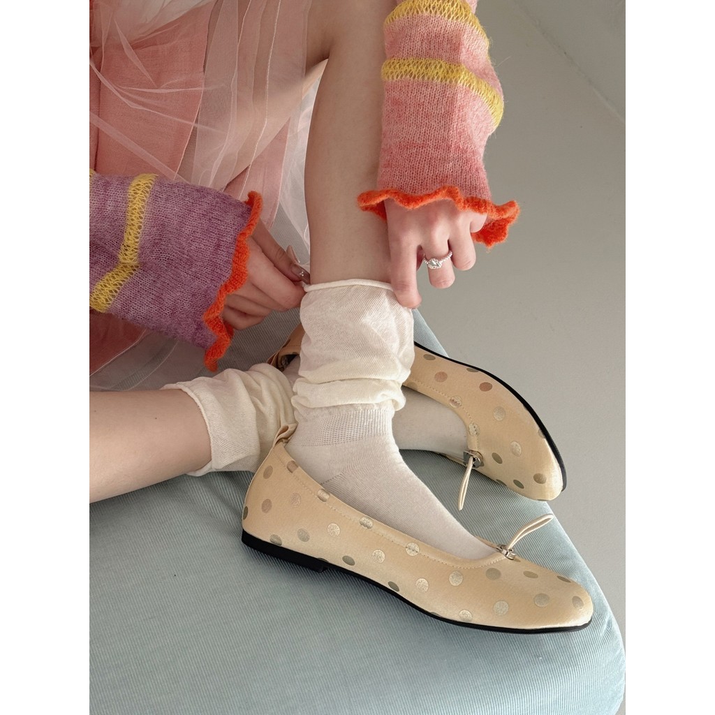 IOULOR primavera verão estilo fino estilo preguiçoso estilo japonês Curling lado meias femininas meias de tubo médio bra