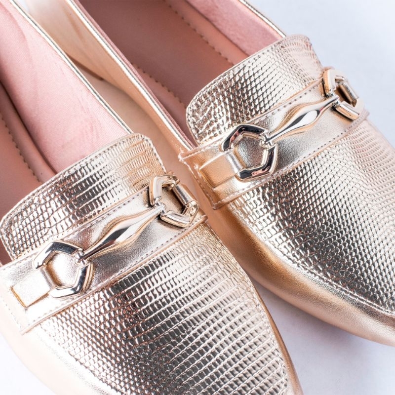 Mocassim Feminino Bico Quadrado Alongado Confort Ouro Light
