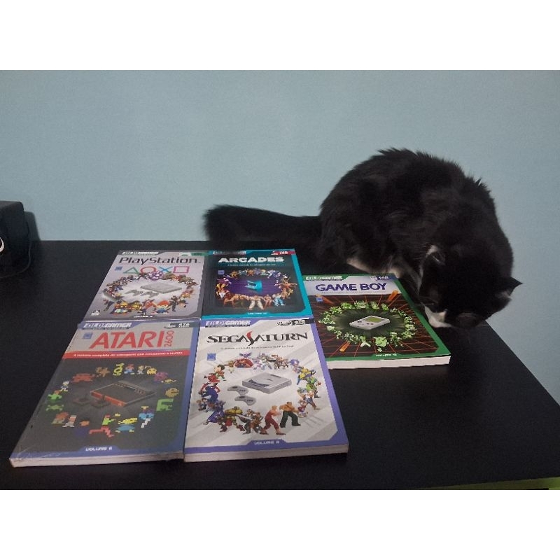 Lote 5 livros Old Gamer ps1 saturn Atari Game boy arcade