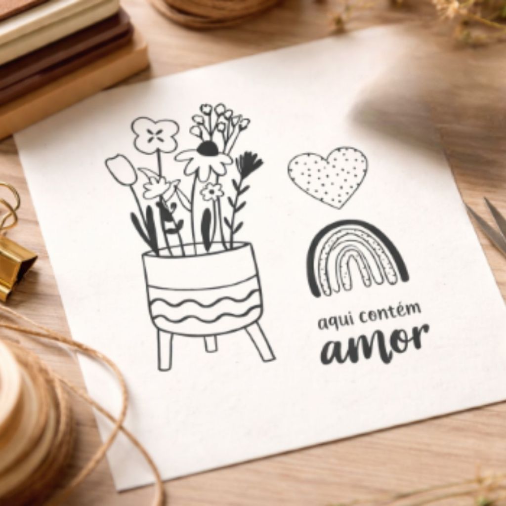 Carimbo M Aqui Contém Amor - Coleção Janeiro a Janeiro - Juju Scrapbook