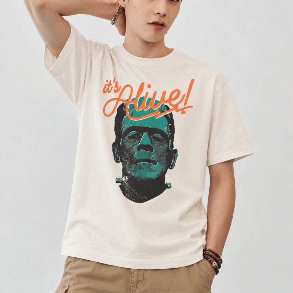 Camiseta Frankenstein It’s Alive Terror Clássico Monstro Horror Vintage Halloween Retrô 100% Algodão