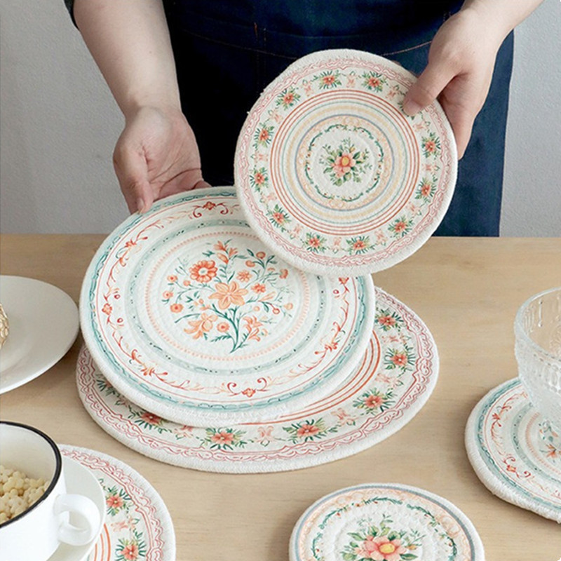 1Pc Corda De Algodão Redonda Tecido Flor Do Vintage Impresso Almofada De Isolamento Mesa Jantar Placemat Prato Copo Coas