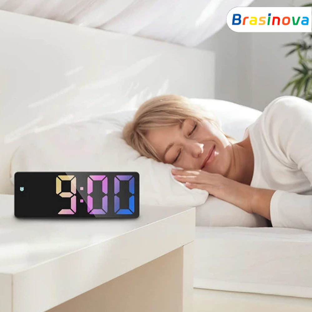Relógio Digital de Mesa com Display LED, Visor Claro e Compacto para Escritório e Casa