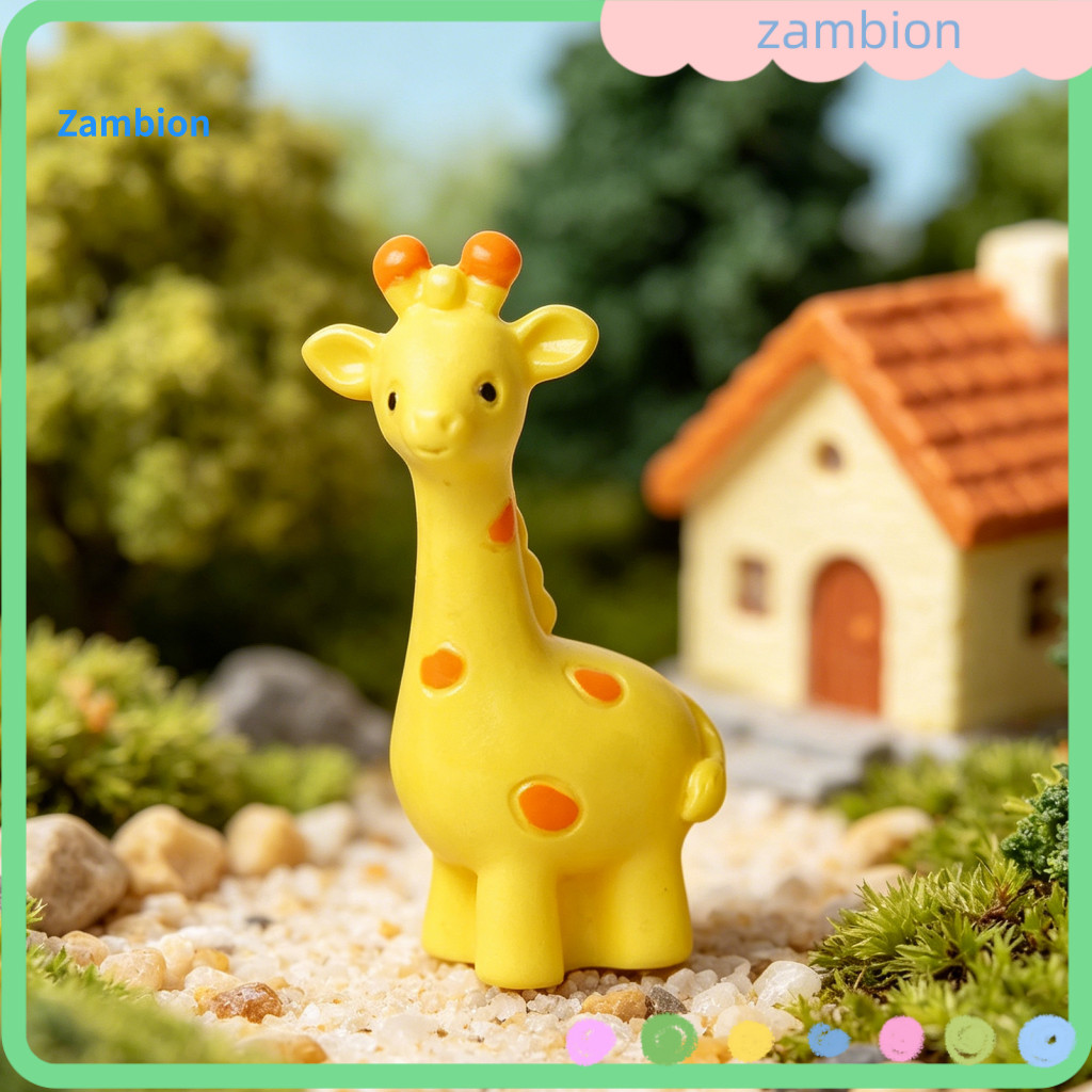 Small Collectible Statue Miniature Figurine Mini Resin Giraffe Cute Tiny Ornament for Cake Topper Dollhouse Fairy Garden