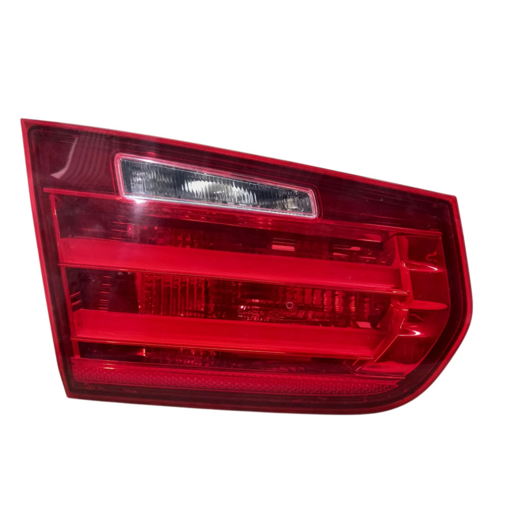 Lanterna Tr Esq Bmw F30 F80 316 320 328 335 13/15 Mala