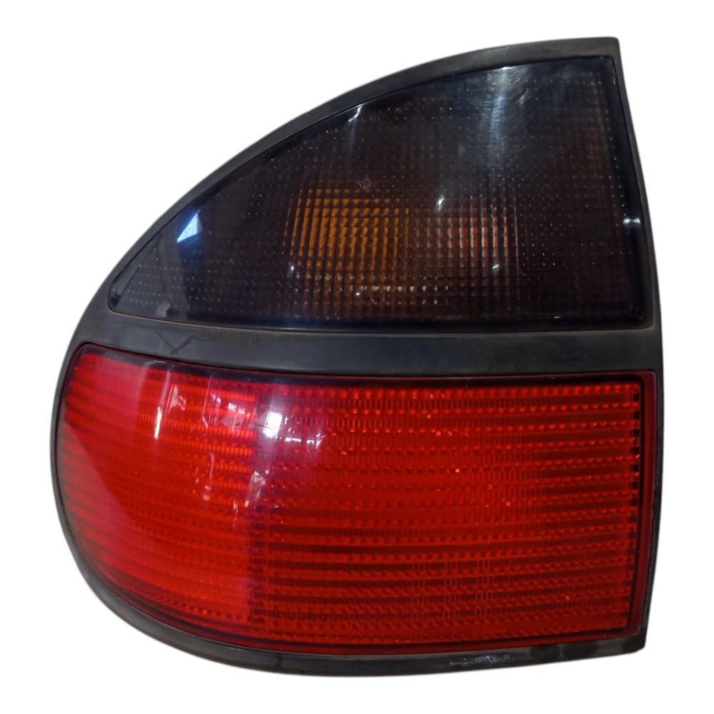Laterna Traseira E Renault Laguna 2.0 1995 1996 1997 1998 1999 2000 2001 Esquerdo/motorista Vermelho/laranja