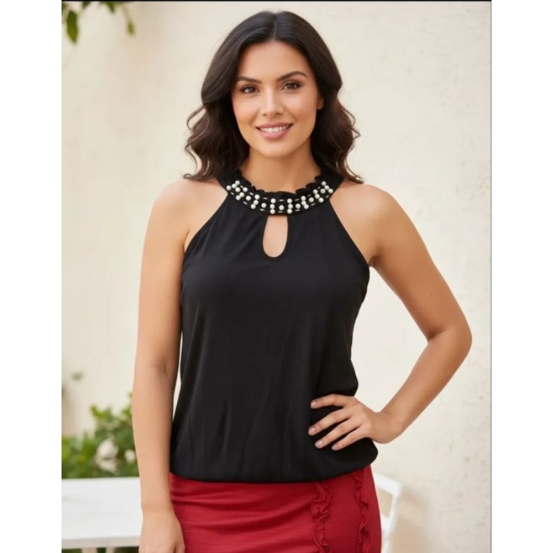blusa regata preta com decote gota e aplicação de pérolas na gola. Tam. P. Brechó