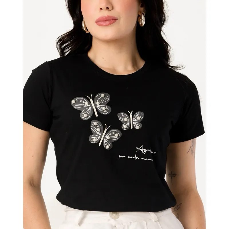 BLUSA FEMININA  “AGRADECER POR CADA MOMENTO” COM BORBOLETAS E PEROLAS