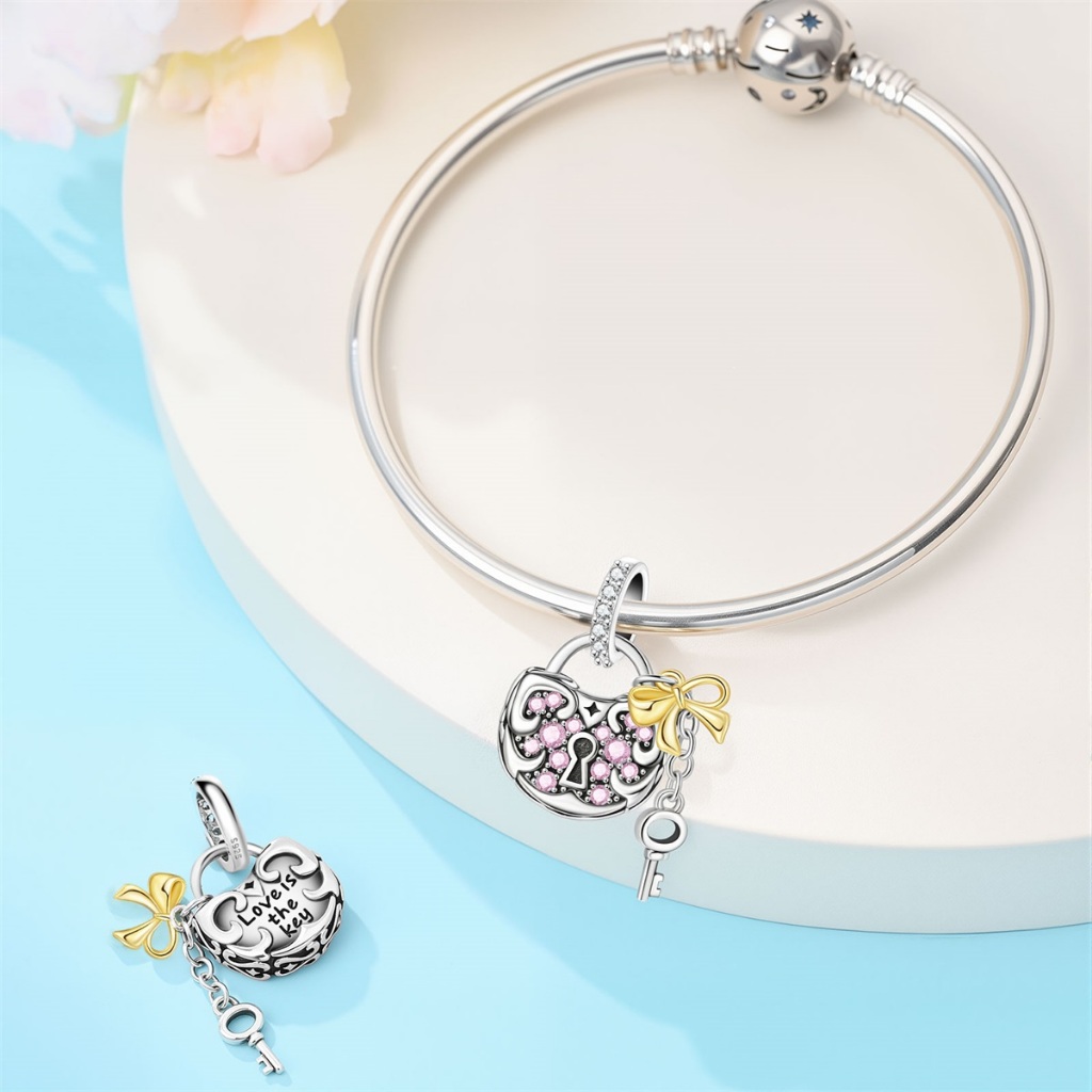 Novo produto jóias charme 925 prata chave bloqueio pingente senhoras moda DIY pulseira presente de aniversário presente