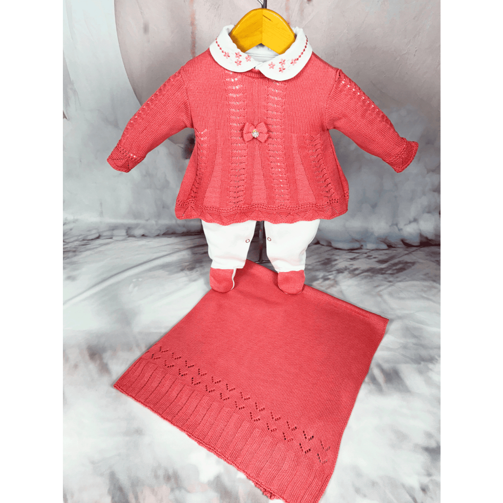 Kit Saida de Maternidade Menina Bebe Tricot Coral Vestido