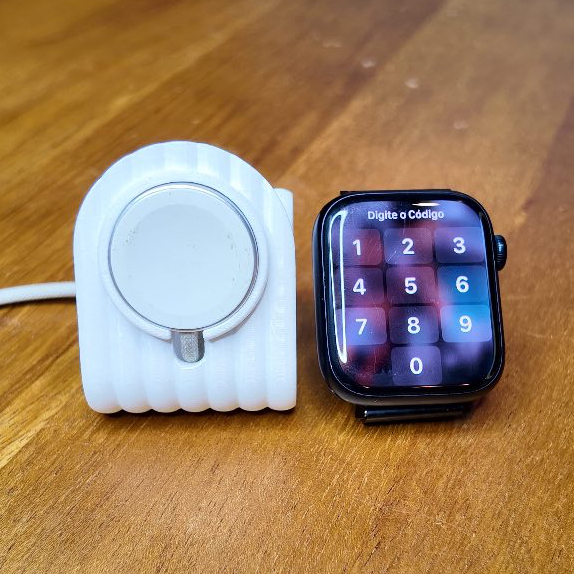 Suporte para Smartwatch com Entrada para Carregador – Base Dock de Mesa para Relógio Inteligente
