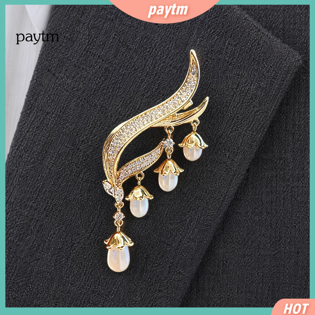 Faux Pearl Flower Brooch Elegant Imitation Pin with Sparkling Cubic Zirconia and Tassel Drape – Stylish Lapel Badge fo