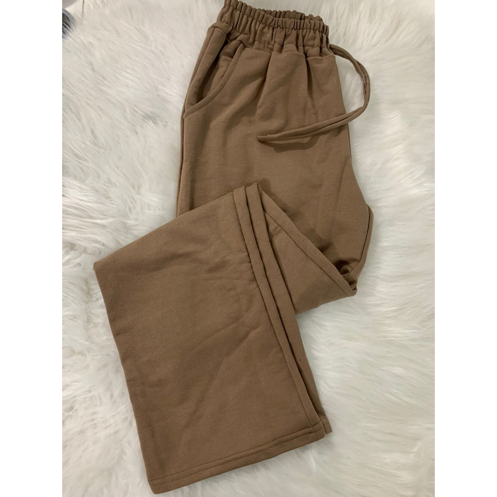 Calça Pantalona em moletinho elegante modernidade fashion voce sempre na moda.