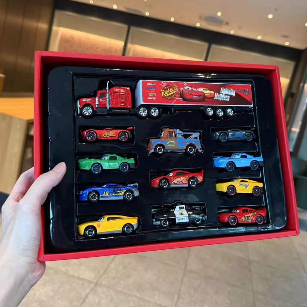 Venda quente Car Story Alloy Racing Car Lightning McQueen Brinquedo infantil deslizante Tio Mai Die Tooth Set