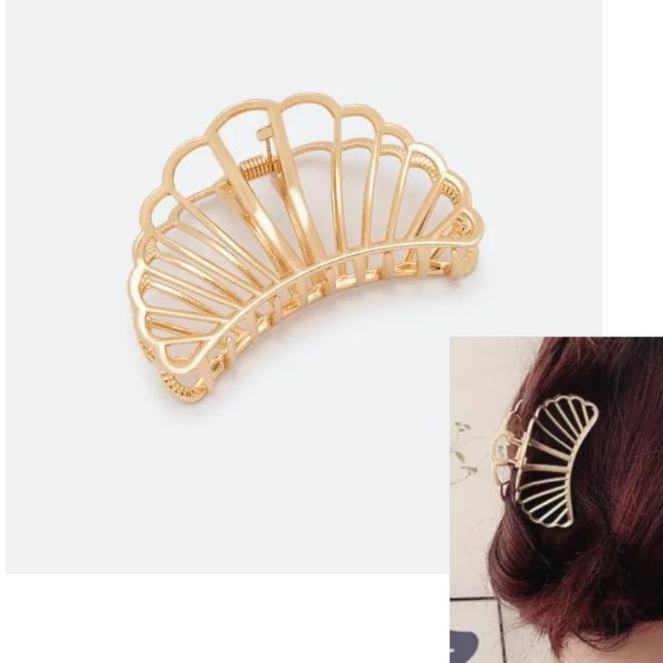Prendedor Piranha de Cabelo em Metal Dourado com Formato de Concha