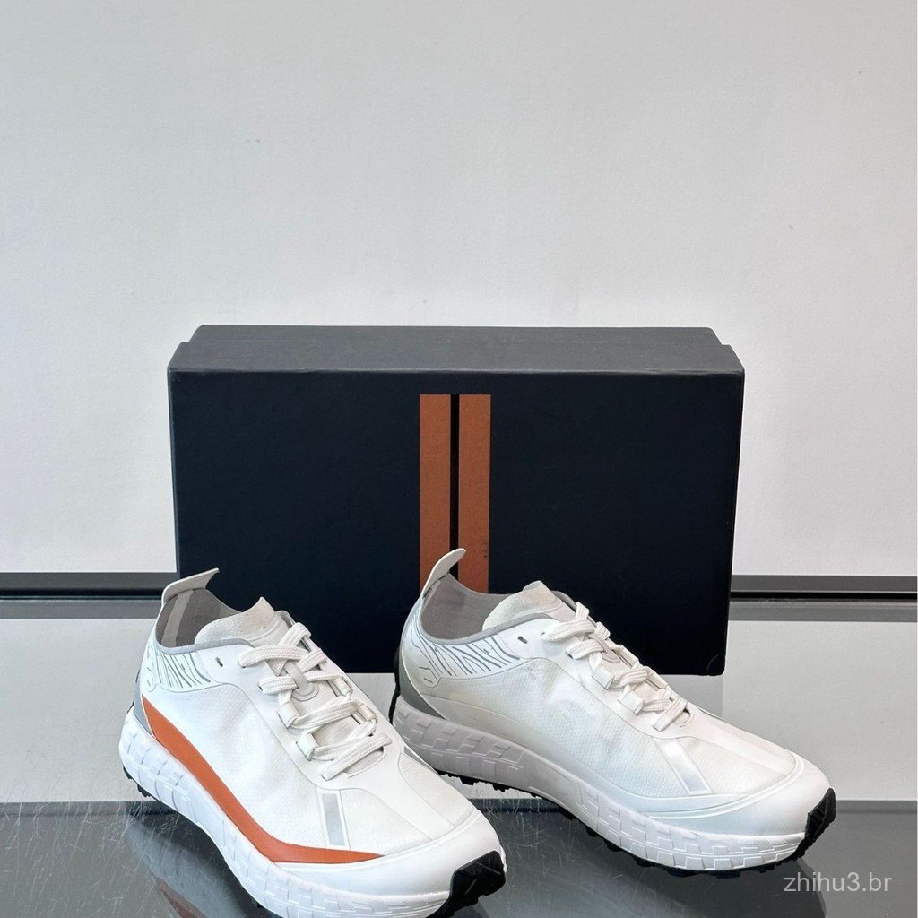 8ROK Functional mesh and leather patchwork outdoor running shoes Non-slip, thick-soled, and durable athletic shoes are n