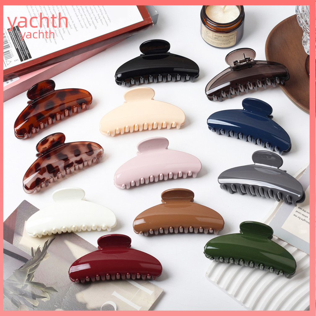 Long-lasting Hair Claw Large Leopard Clip – Strong Grip for Women Perfect for Use Parties Outings and Shower Stylish D