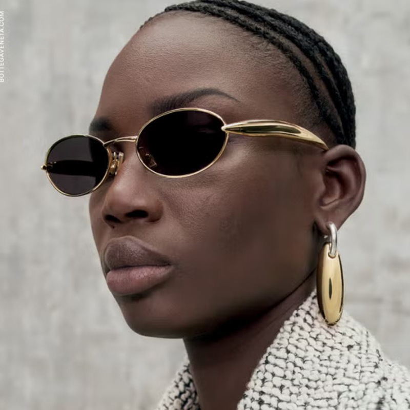2026 Novo estilo europeu americano óculos de sol Anti-UV400, moda única, Material metálico, textura de alta qualidade